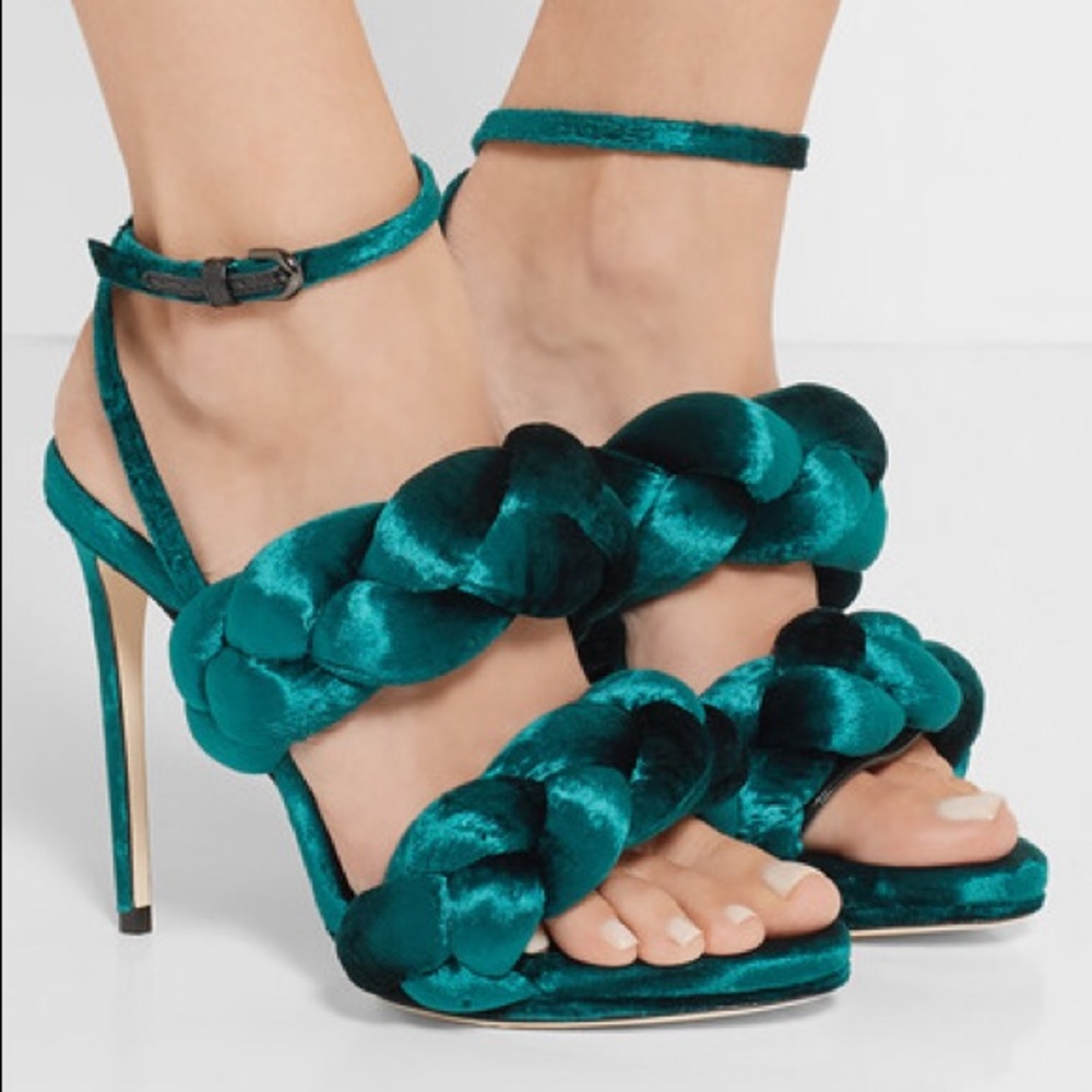 Marco De Vincenzo
Braided velvet sandals